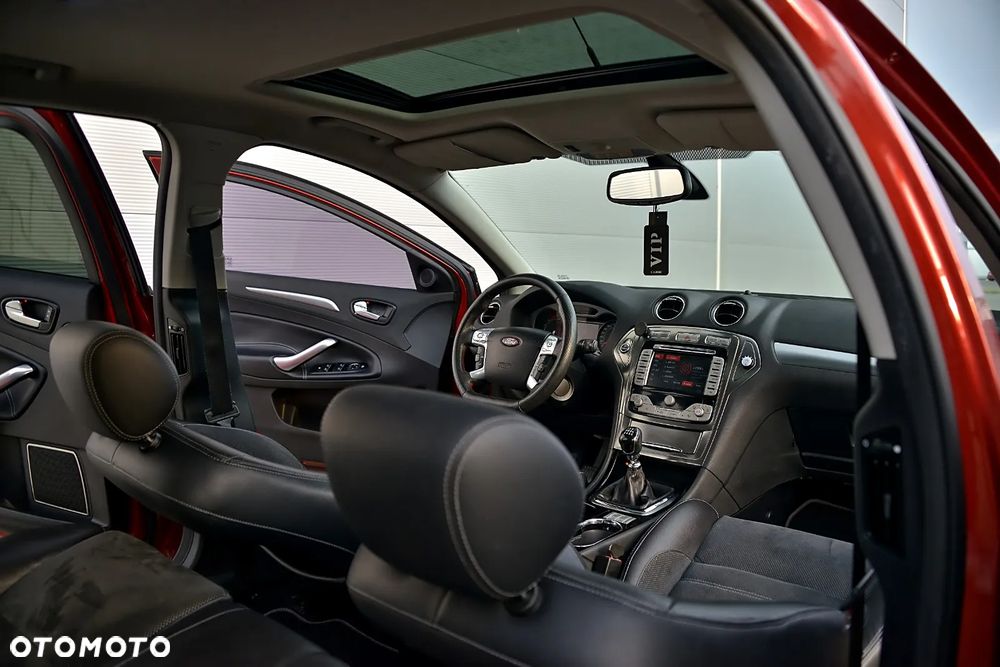 Ford Mondeo 2.5 Titanium X - 37