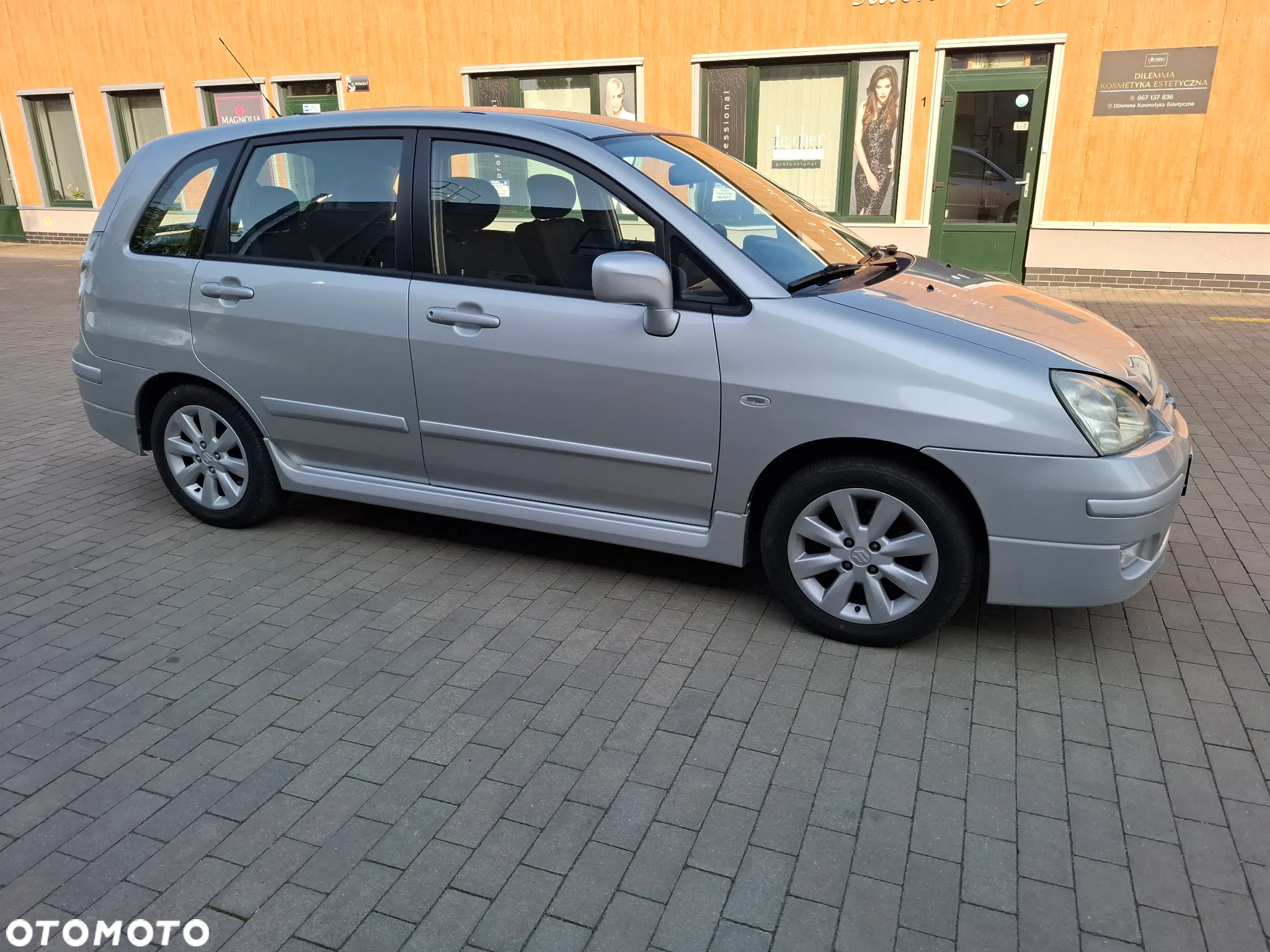 Suzuki Liana 1.6 Comfort - 12