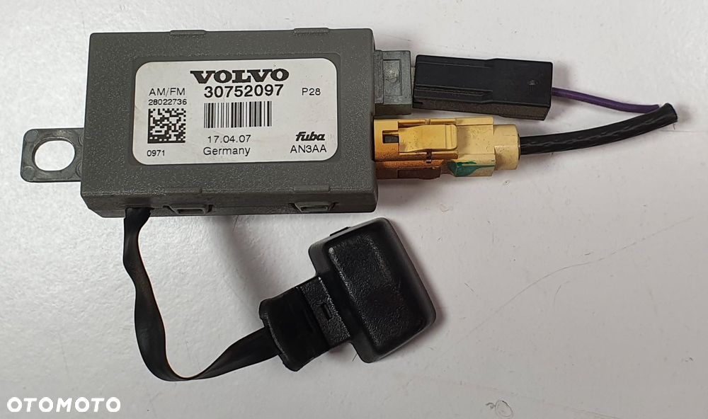 WZMACNIACZ ANTENY VOLVO XC90 30752097 - 1