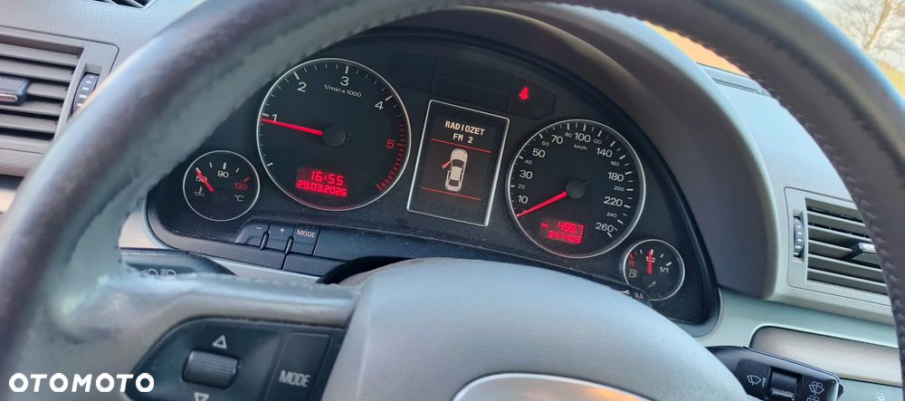 Audi A4 Avant 2.0 TDI DPF - 12