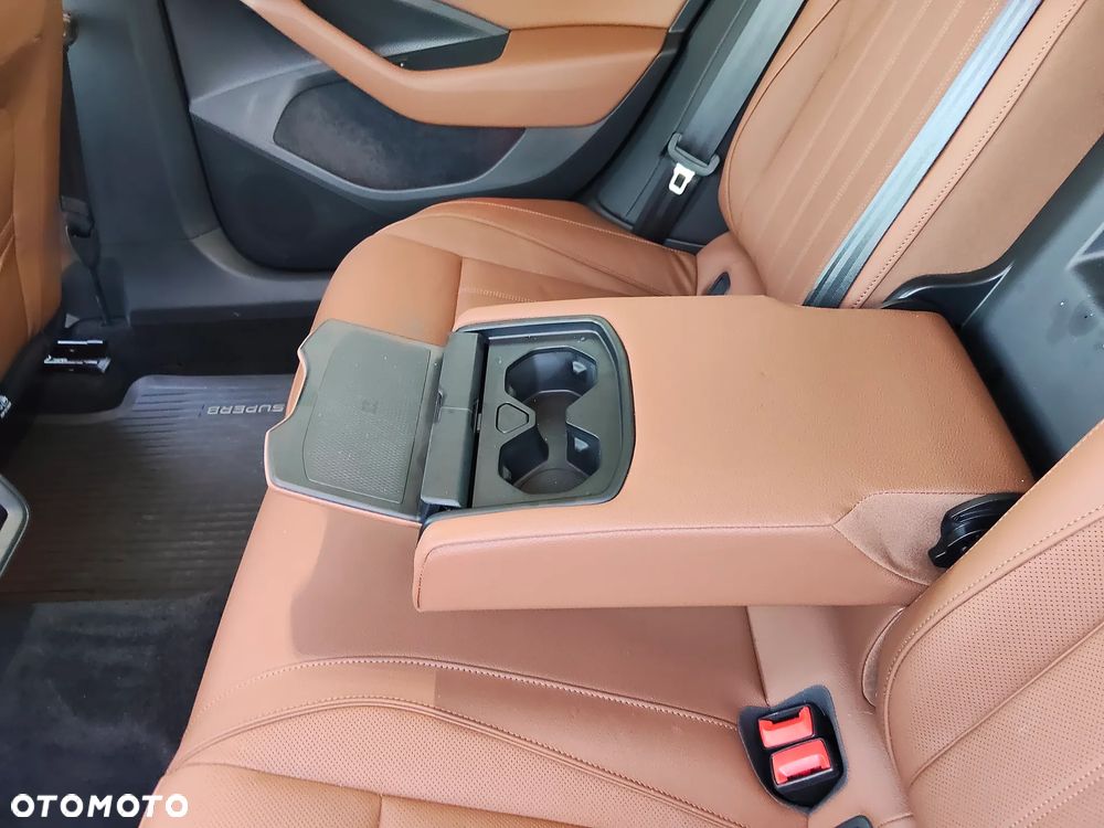 Skoda Superb 2.0 TSI 4x4 L&K DSG - 35