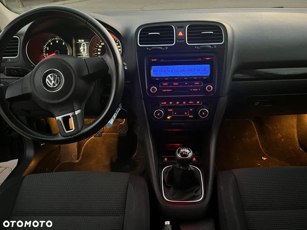 Volkswagen Golf 1.2 TSI BlueMotion Technology Comfortline - 24