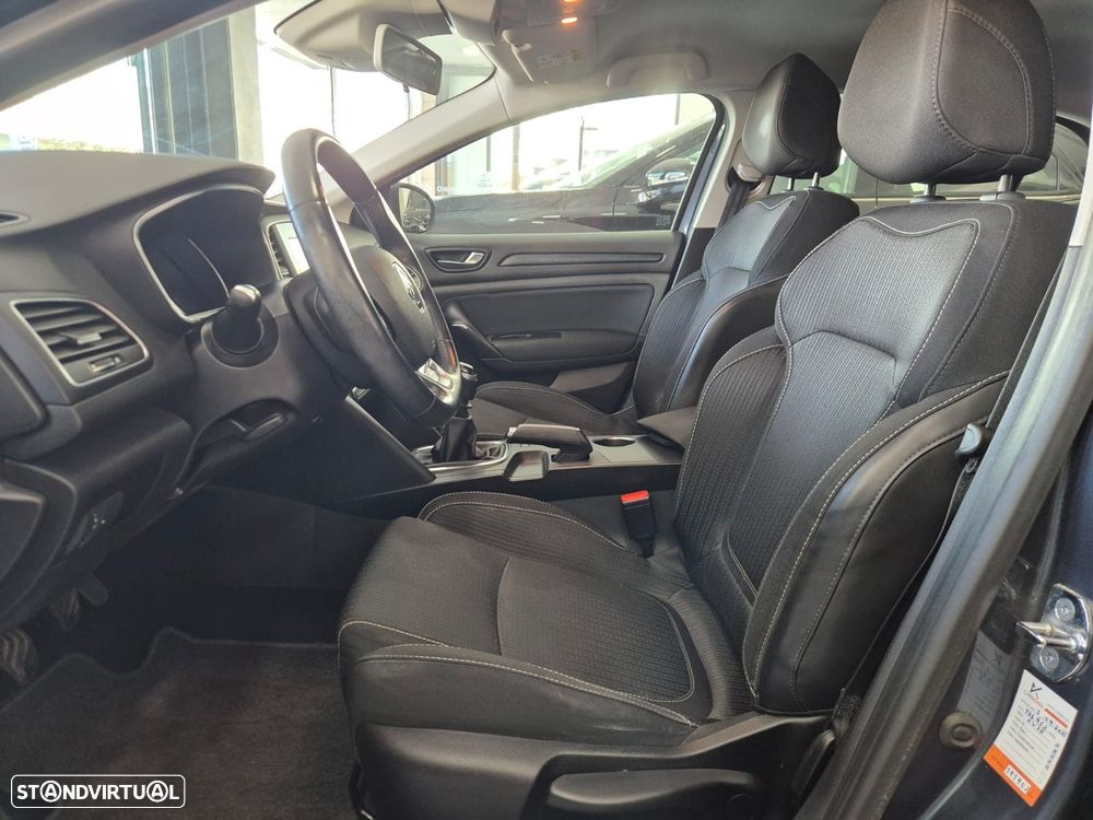 Renault Mégane 1.5 dCi Dynamique S SS - 11