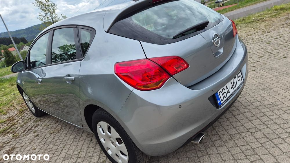 Opel Astra 1.4 Turbo Design Edition - 27
