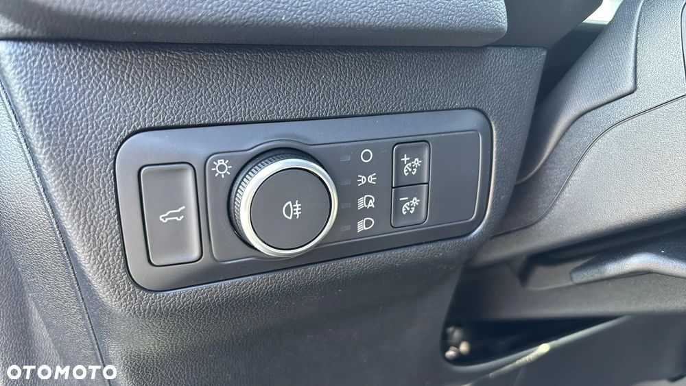 Ford Kuga 2.5 FHEV FWD ST-Line X - 23