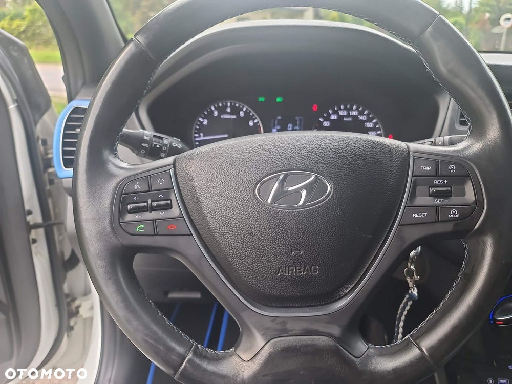 Hyundai i20 1.2 Passion Plus - 10