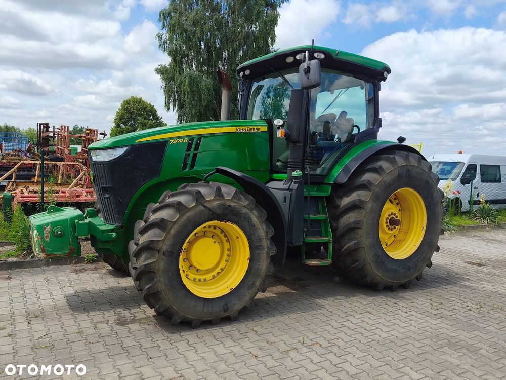 John Deere 7200R - 1