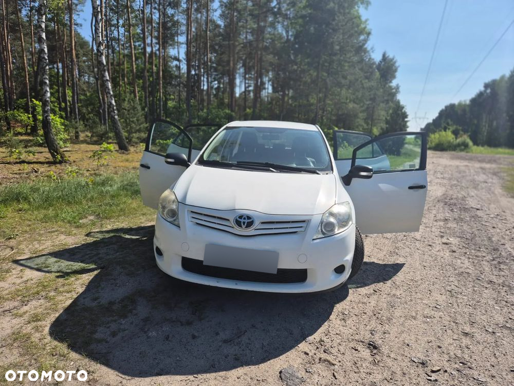 Toyota Auris 1.4 D-4D Luna EU5 - 5
