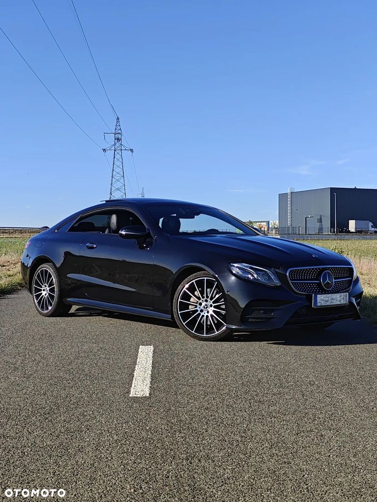 Mercedes-Benz Klasa E 200 4Matic Coupe 9G-TRONIC AMG Line - 22
