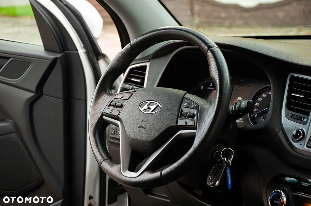 Hyundai Tucson 2.0 CRDi 2WD Style - 11
