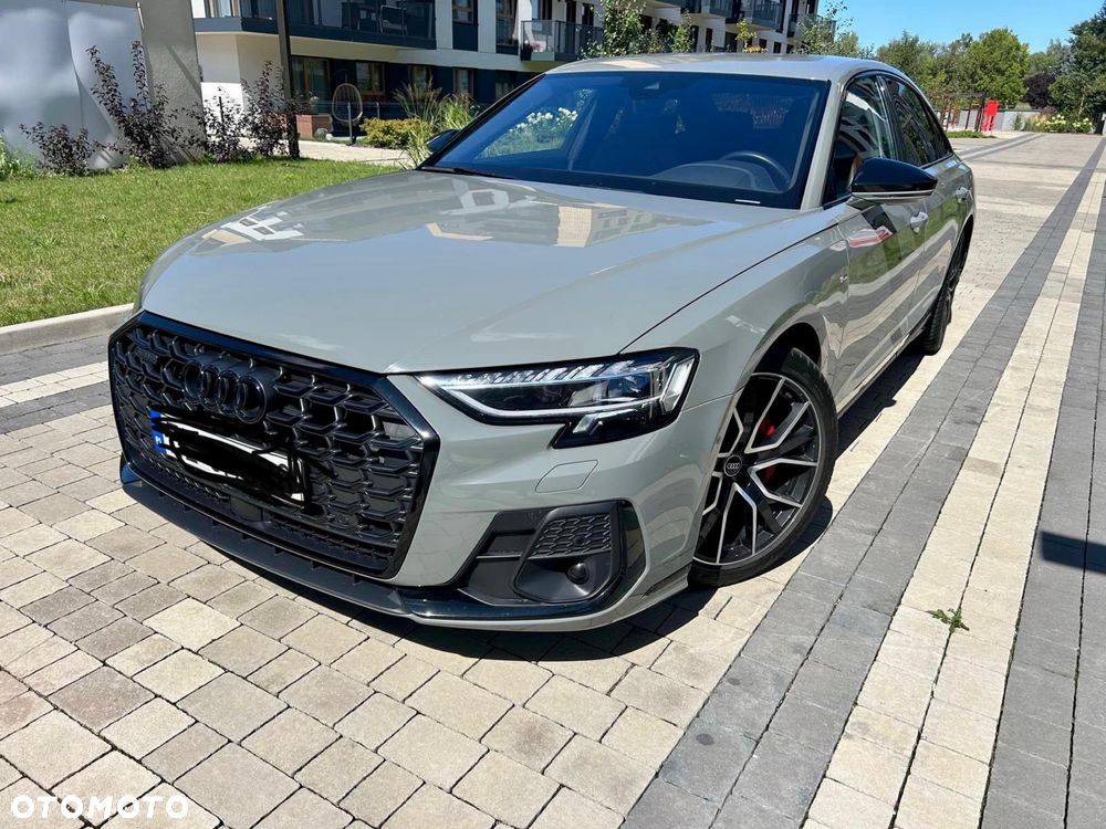 Audi A8 - 2