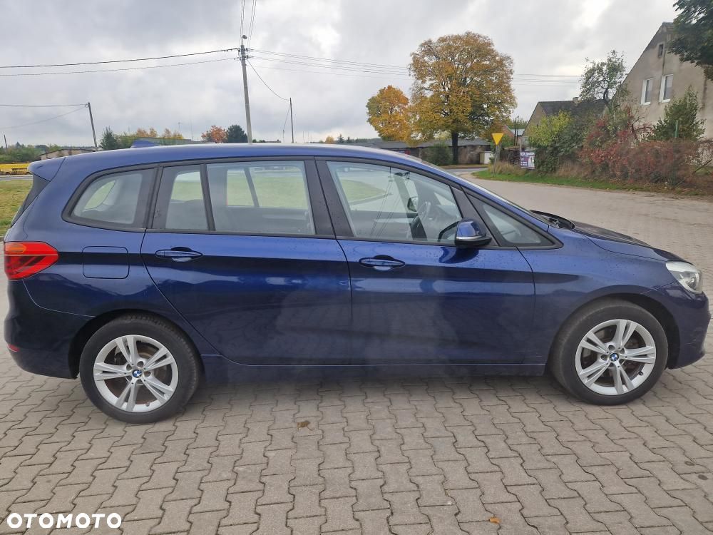 BMW Seria 2 218d - 6