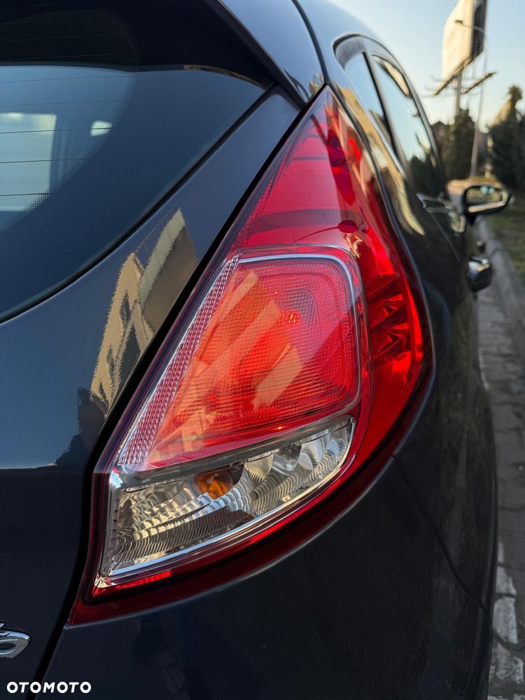 Ford Fiesta 1.6 TDCi Titanium - 12