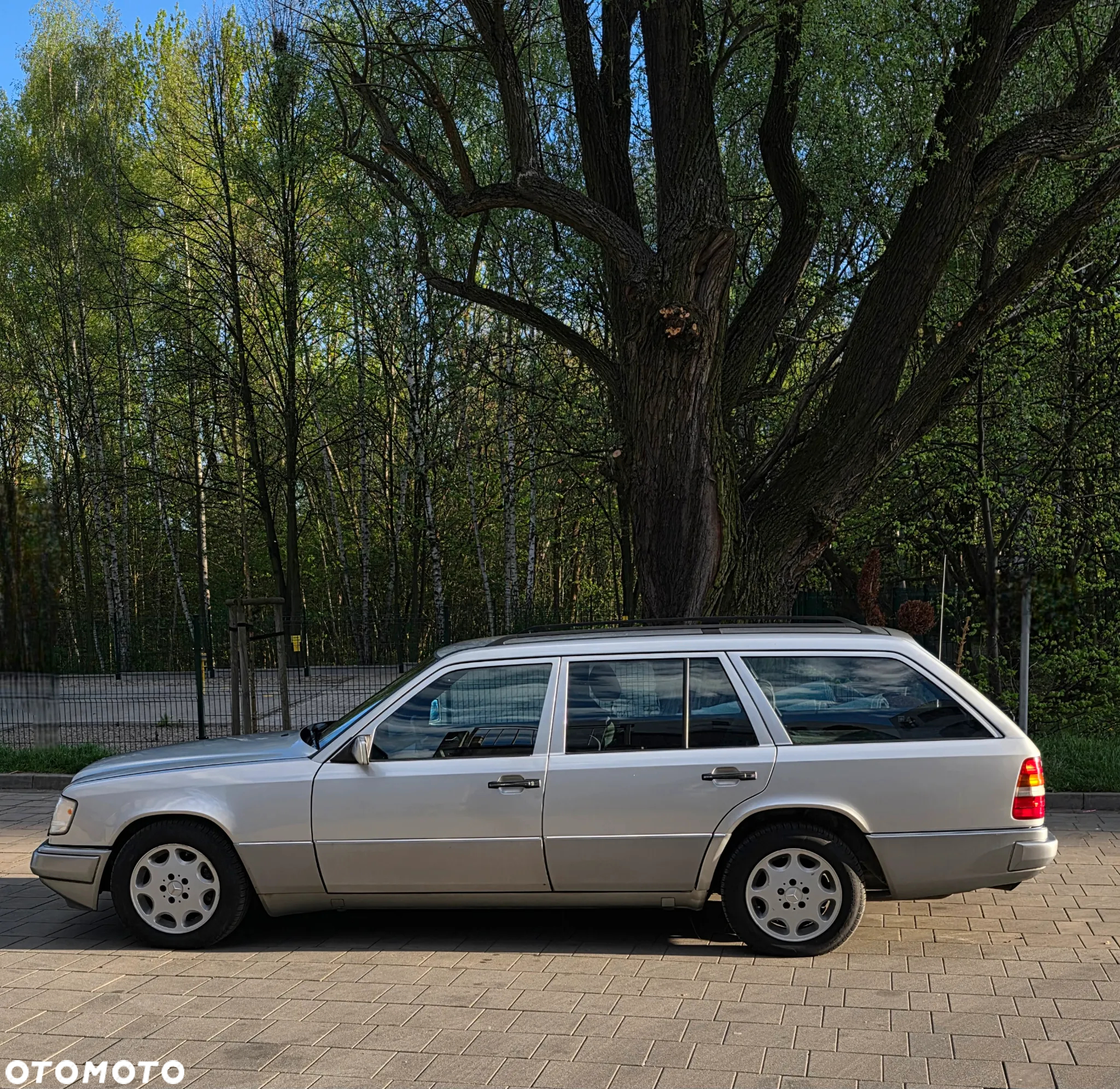 Mercedes-Benz Klasa E - 2
