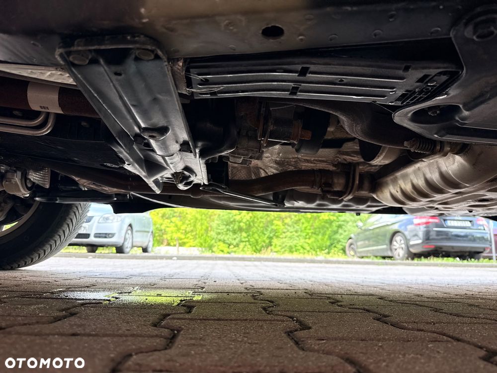 Jeep Grand Cherokee 3.6 V6 Pentastar 4WD Automatik Laredo - 22