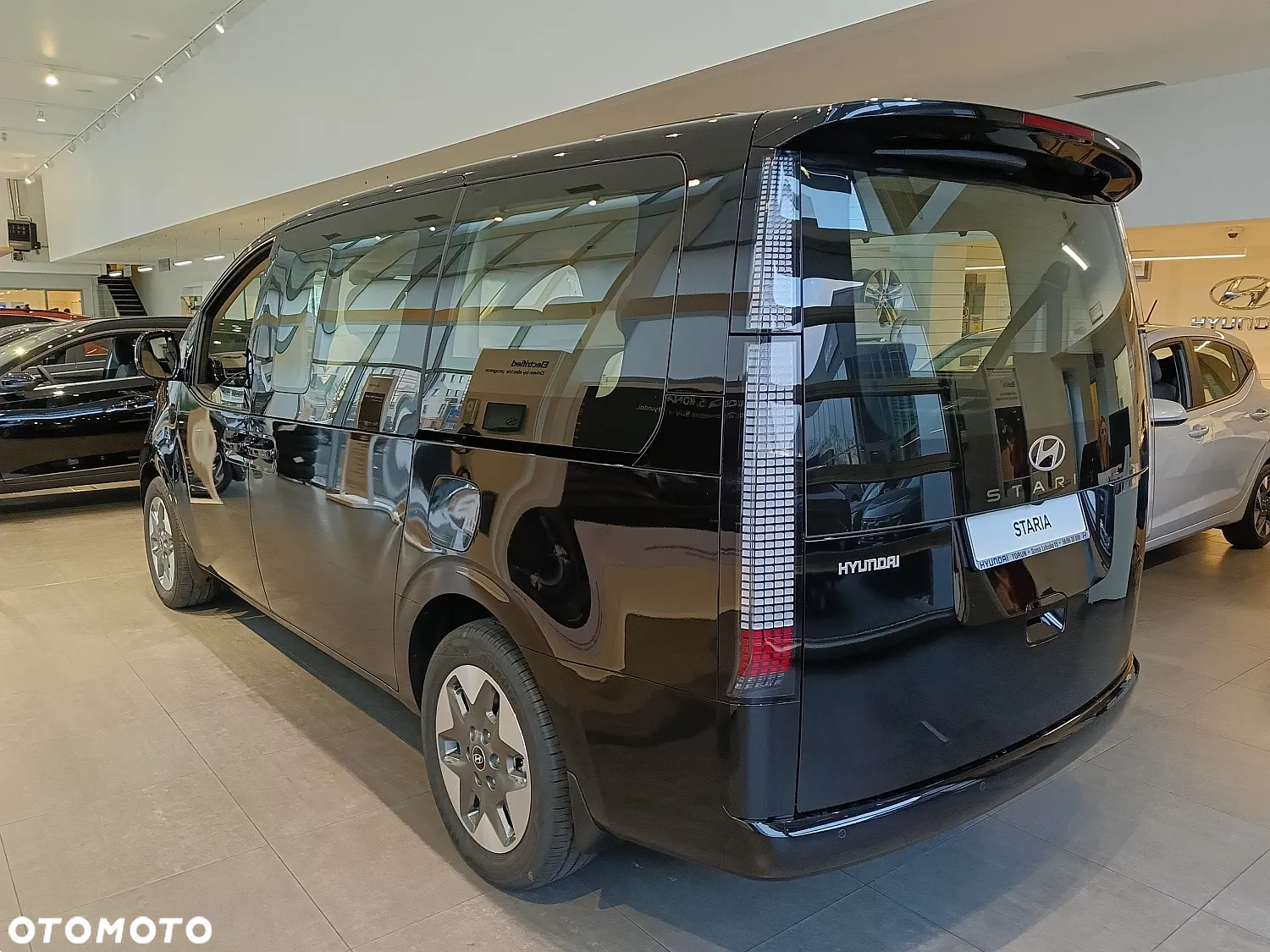 Hyundai Staria - 4