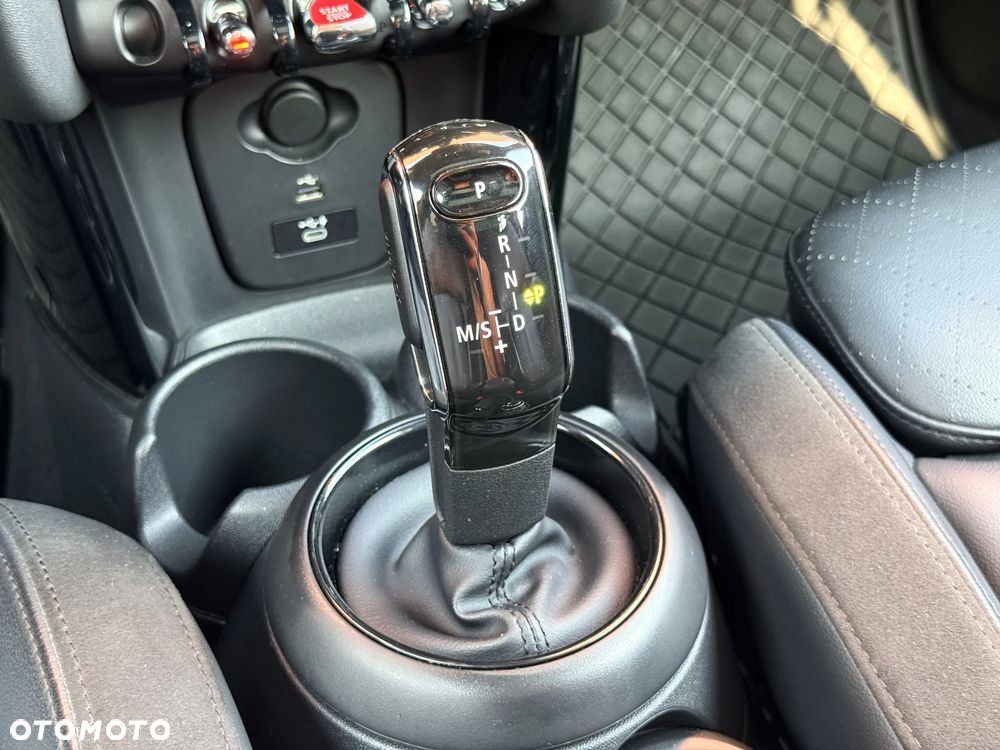 MINI John Cooper Works - 16