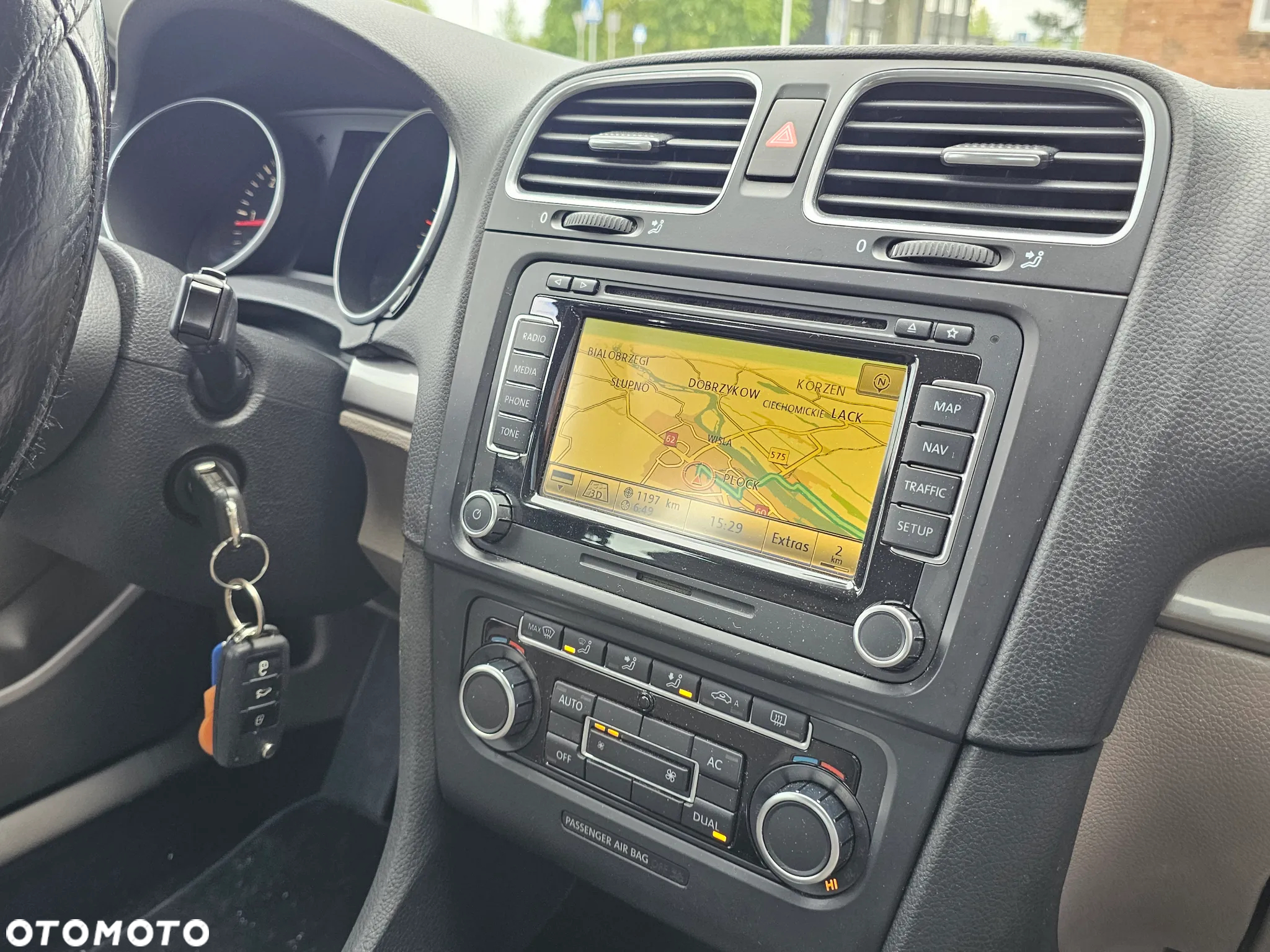 Volkswagen Golf VI 1.6 TDI Comfortline - 8