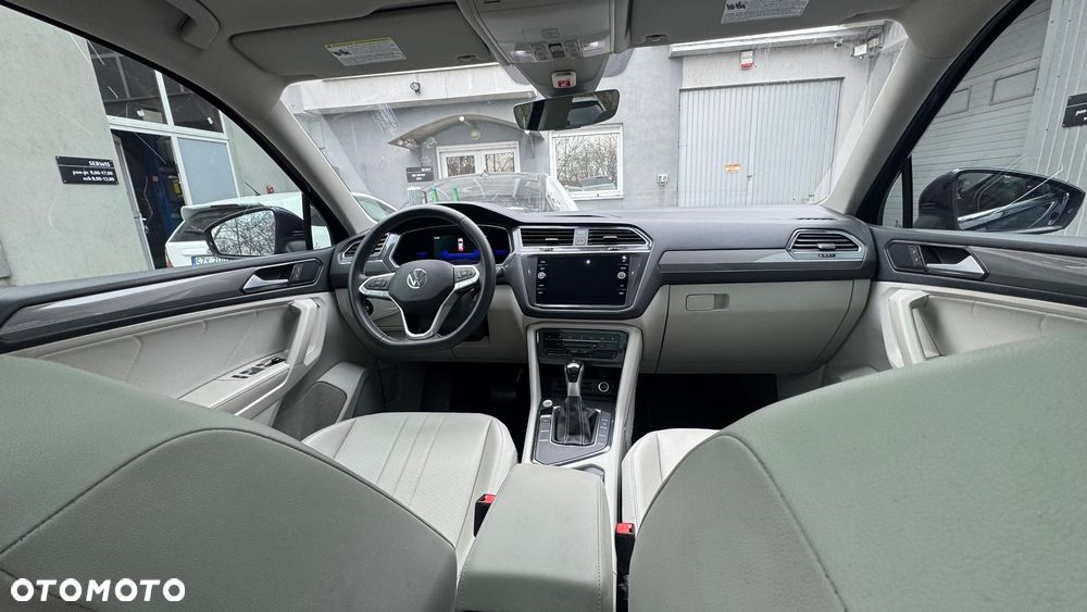 Volkswagen Tiguan Allspace 2.0 TSI 4Mot Life DSG 7os - 14
