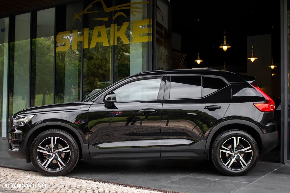 Volvo XC 40 T3 Momentum - 2