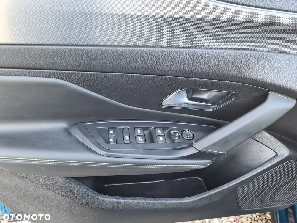 Peugeot 408 1.2 PureTech GT S&S EAT8 - 12
