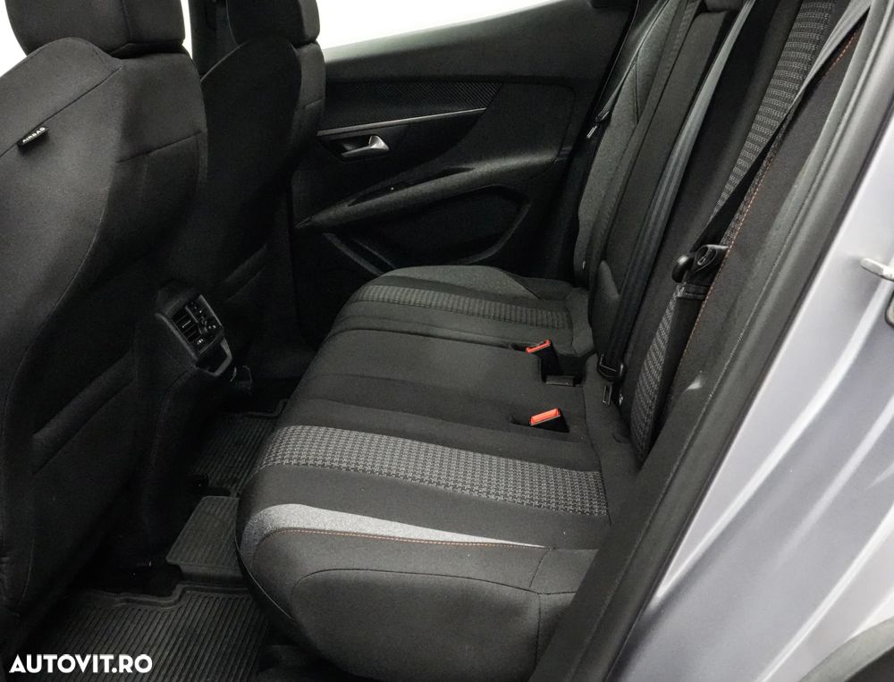 Peugeot 3008 1.2 PureTech 130 EAT8 Allure Pack - 16