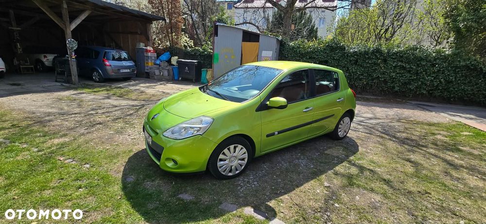 Renault Clio - 1