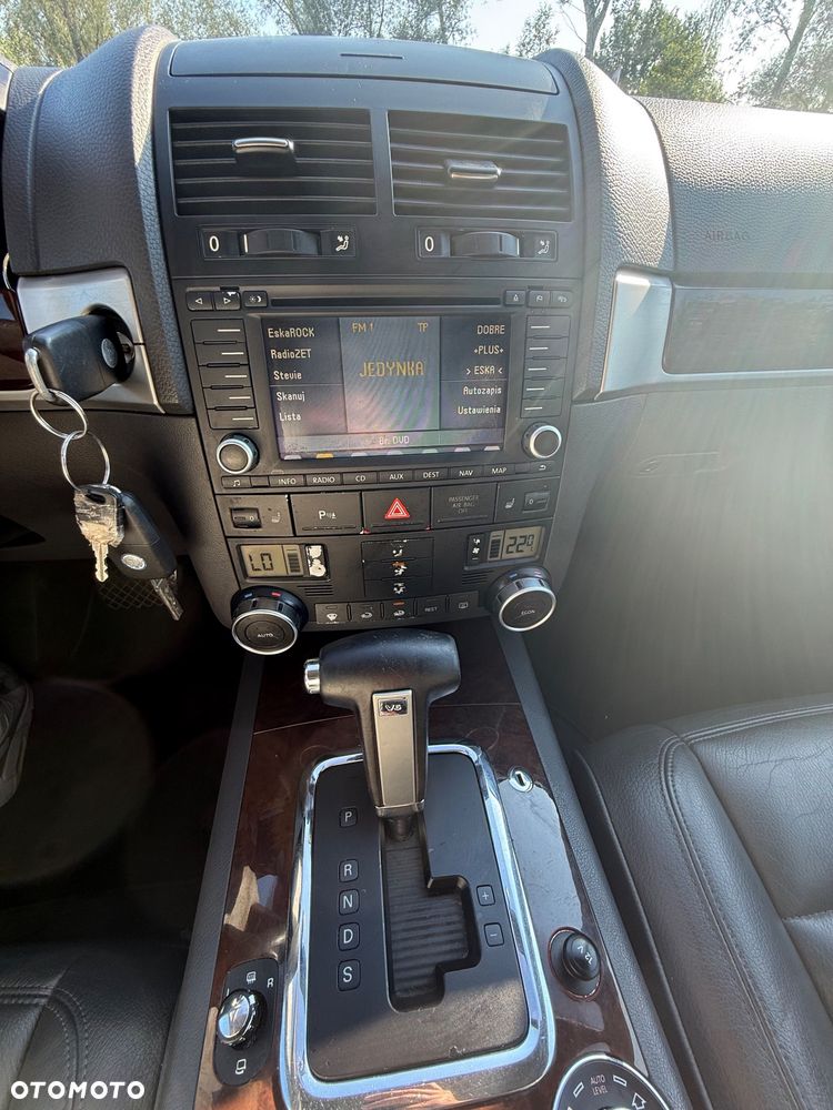 Volkswagen Touareg - 10