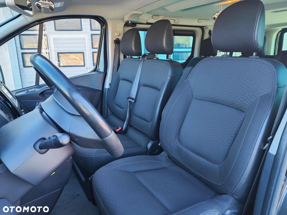 Opel Vivaro - 11