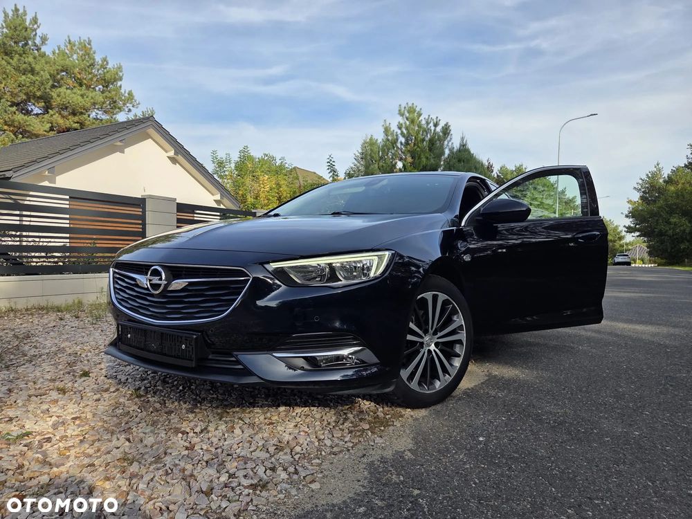Opel Insignia - 1