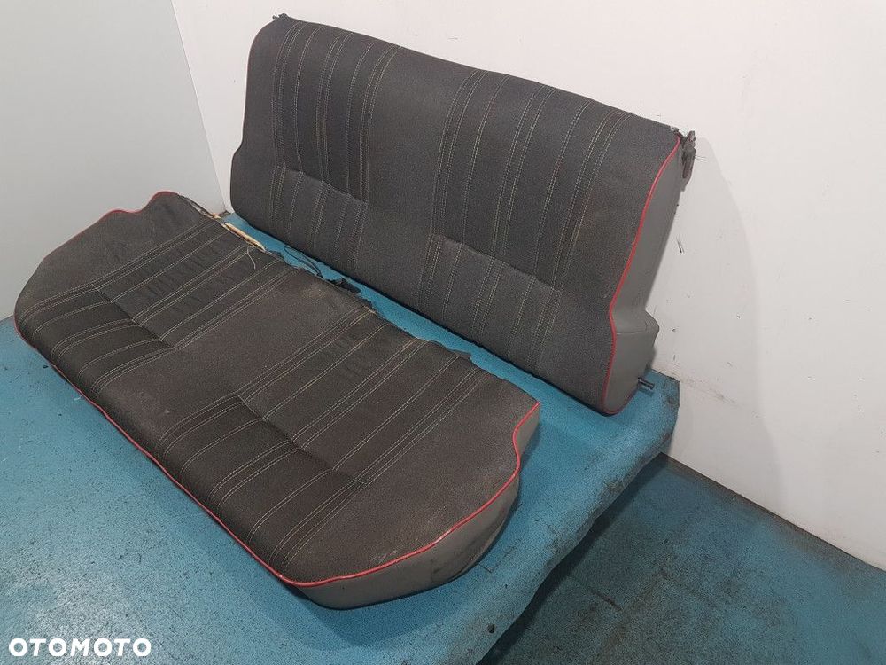 PEUGEOT 205 I KANAPA TYLNA - 2
