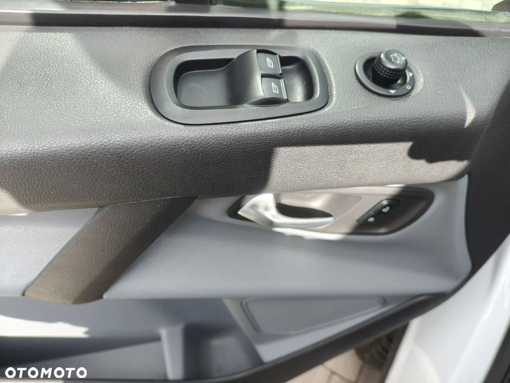 Ford Transit Custom - 16