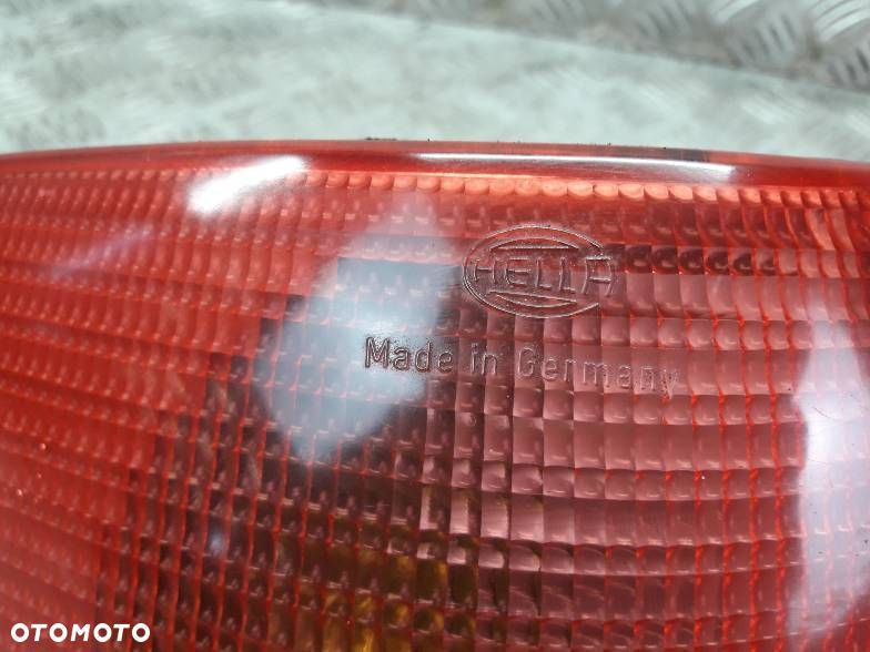 LAMPA LEWY TYŁ AUDI 80 B4 SEDAN - 3