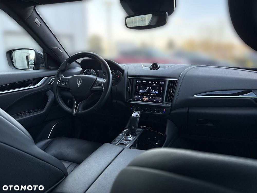 Maserati Levante - 10