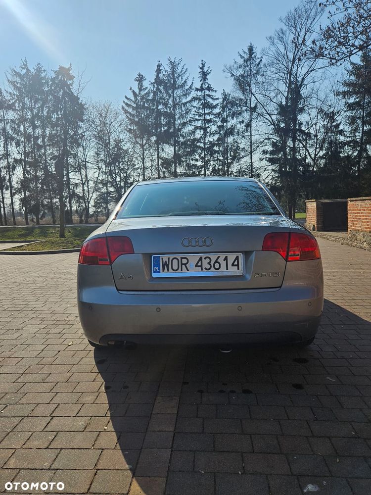 Audi A4 Limousine 2.0 TDI - 6