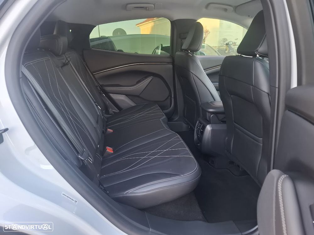 Ford Mustang Mach-E Premium - 37