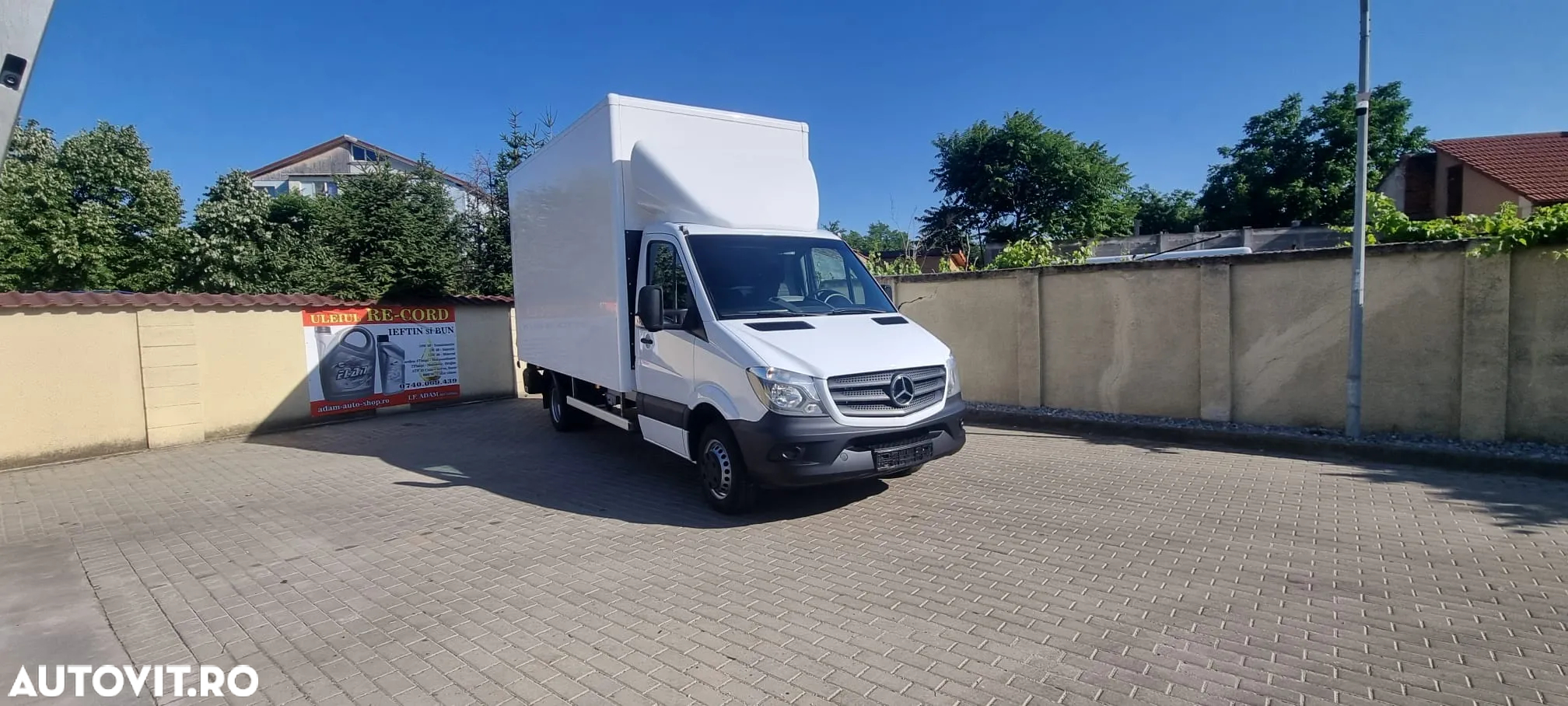 Mercedes-Benz Sprinter - 2
