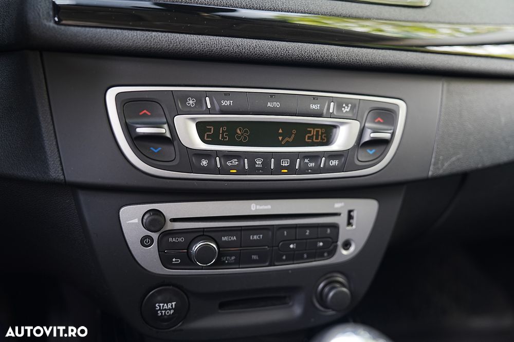 Renault Megane ENERGY TCe 130 Start & Stop Bose Edition - 28