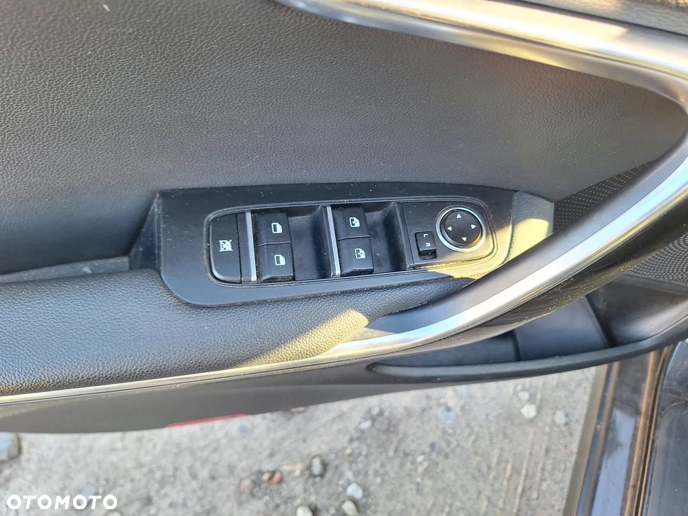 Kia Ceed - 10