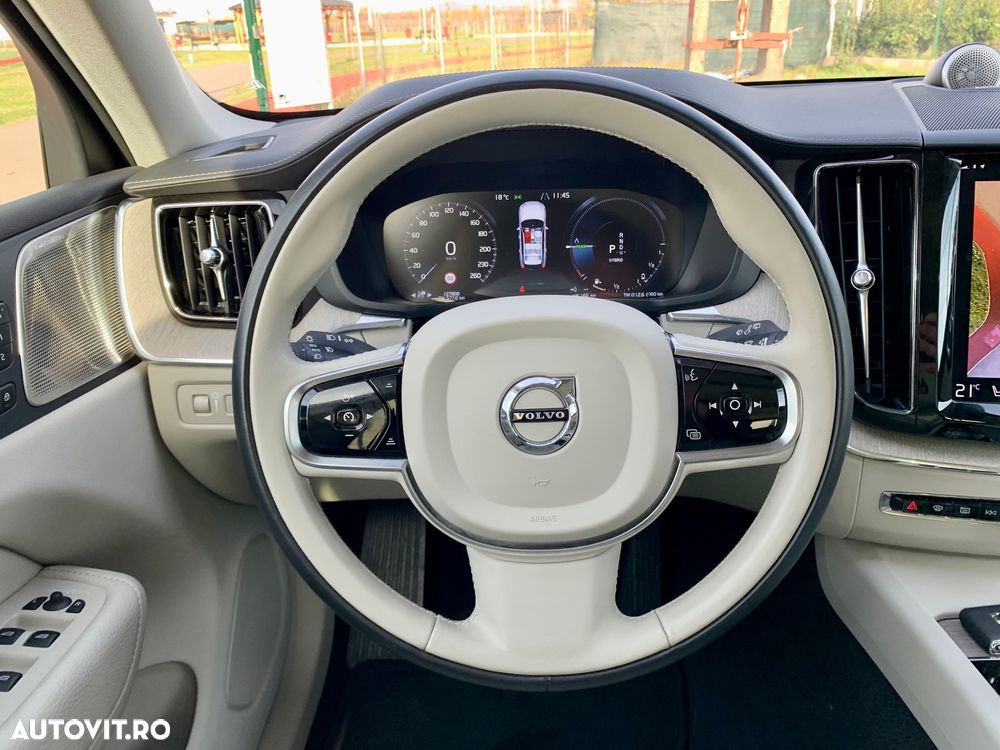 Volvo XC 60 T8 Twin Engine AWD Inscription - 19