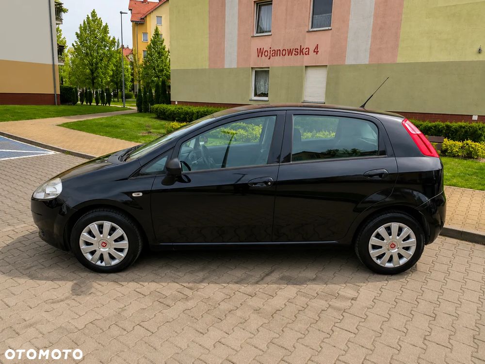 Fiat Grande Punto - 10