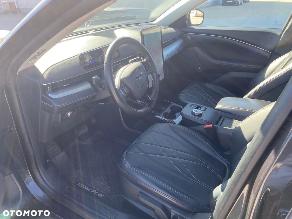 Ford Mustang Mach-E 98kWh RWD Premium - 9