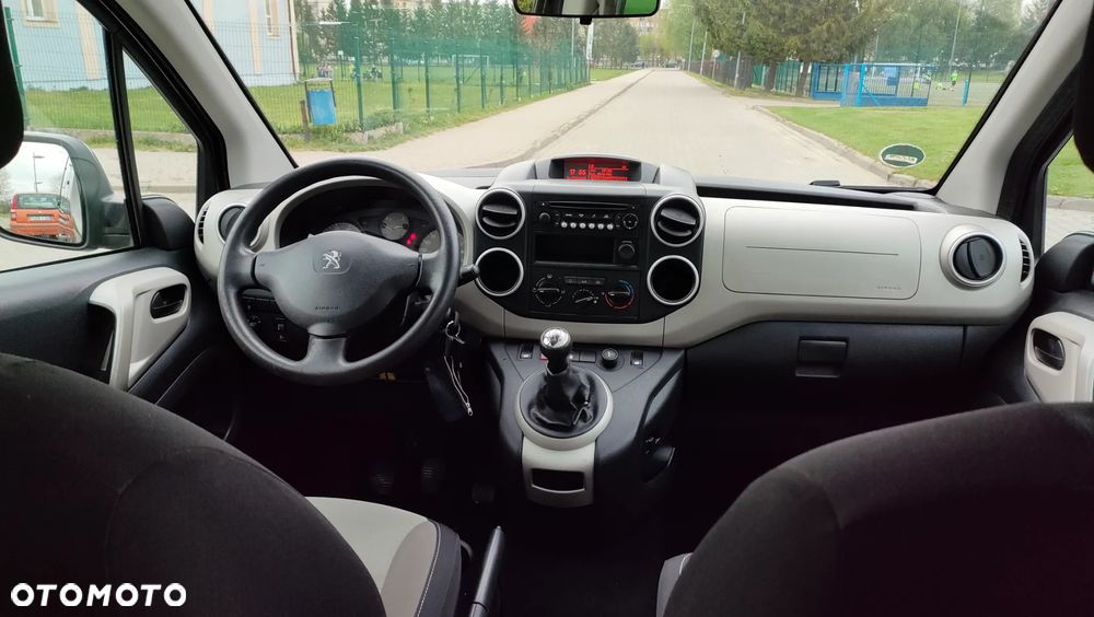 Peugeot Partner HDi FAP 115 Family - 8