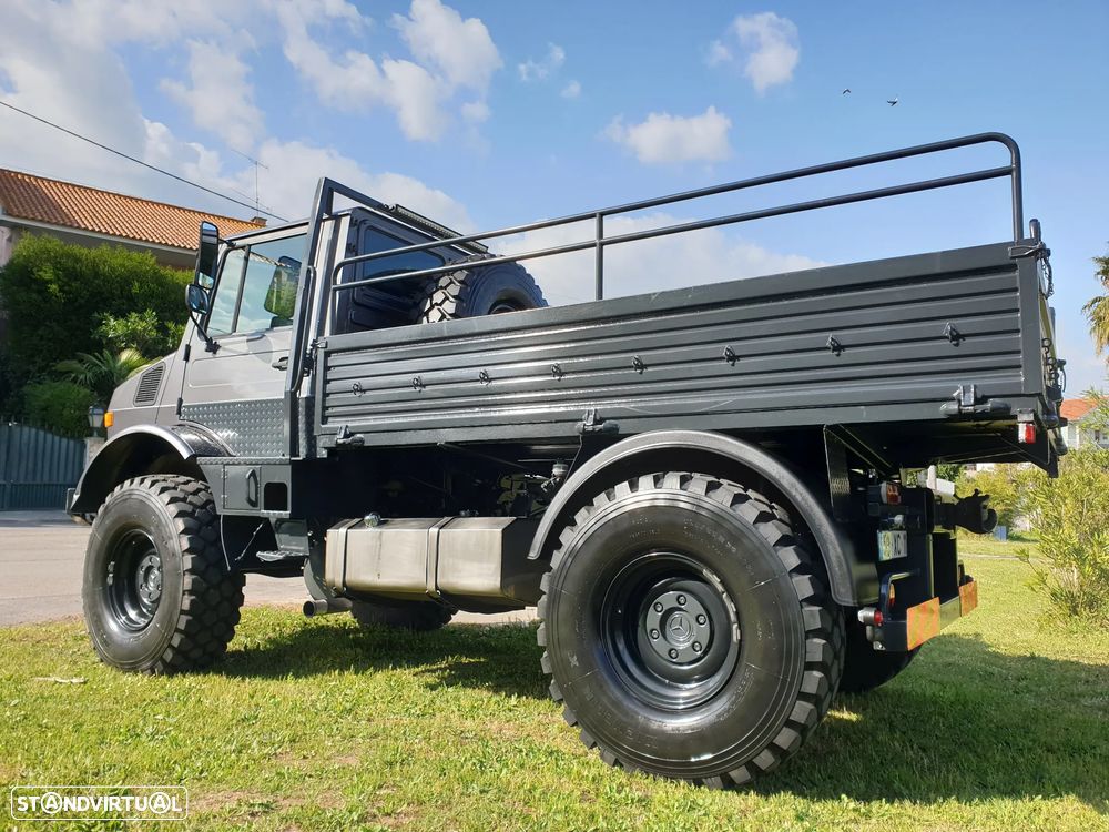 Mercedes Benz UNIMOG - 5