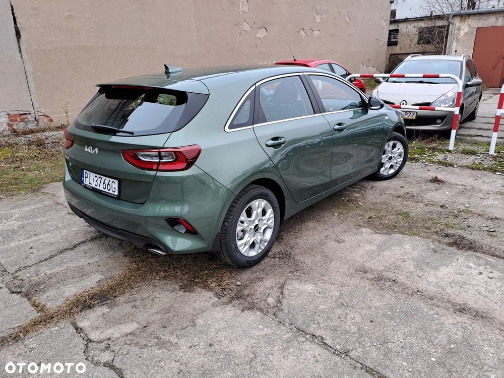 Kia Ceed 1.5 T-GDI M - 13