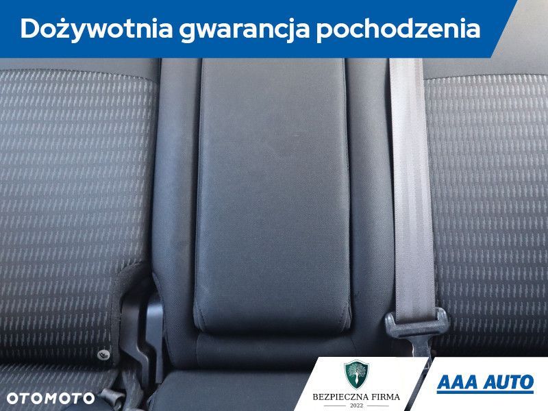 Mitsubishi Lancer - 12