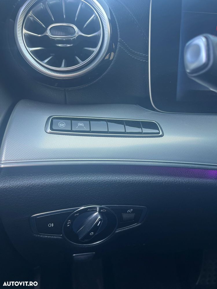 Mercedes-Benz E - 22