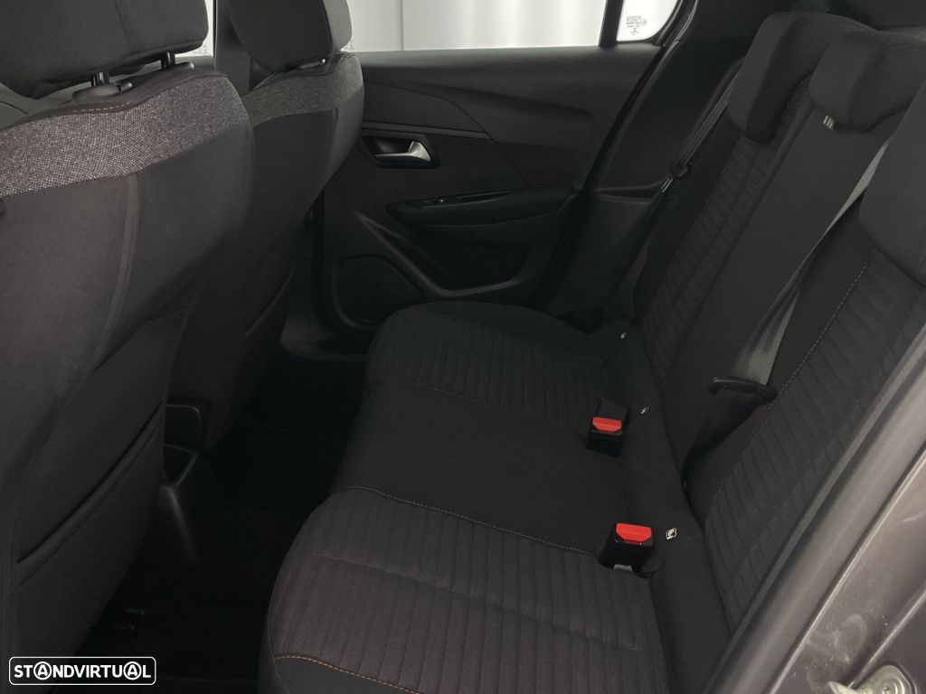 Peugeot 208 1.2 PureTech Active Pack - 12