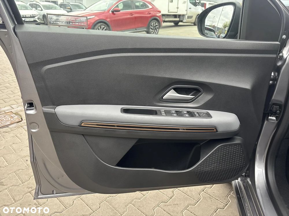 Dacia Sandero Stepway 1.0 TCe Extreme CVT - 10