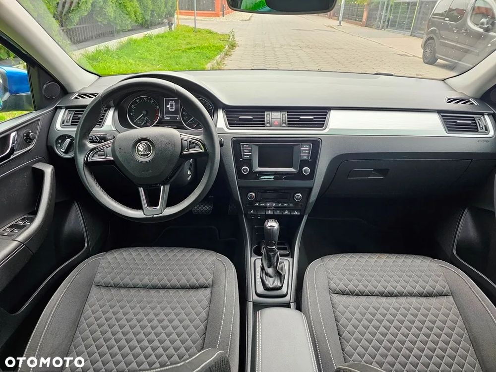 Skoda RAPID Spaceback 1.4 TSI DSG Drive - 24